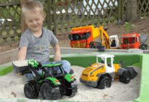 LENA Worxx Baustellenfahrzeuge lena-worxx-traktor-sandkasten